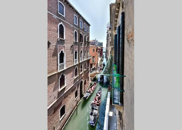Leoncini With A Wonderful Canal View Lägenhet *