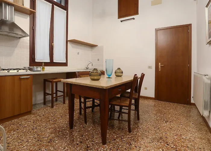 Leoncini With A Wonderful Canal View * Venedig