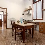 Apartamento Leoncini With A Wonderful Canal View