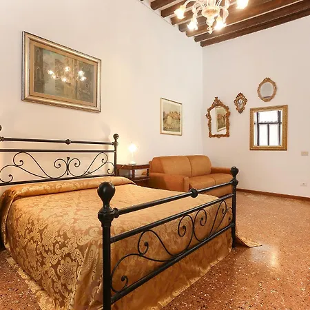 Apartment Leoncini With A Wonderful Canal View Venice