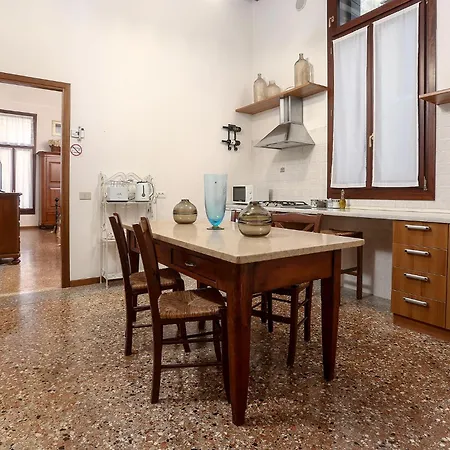 Apartment Leoncini With A Wonderful Canal View